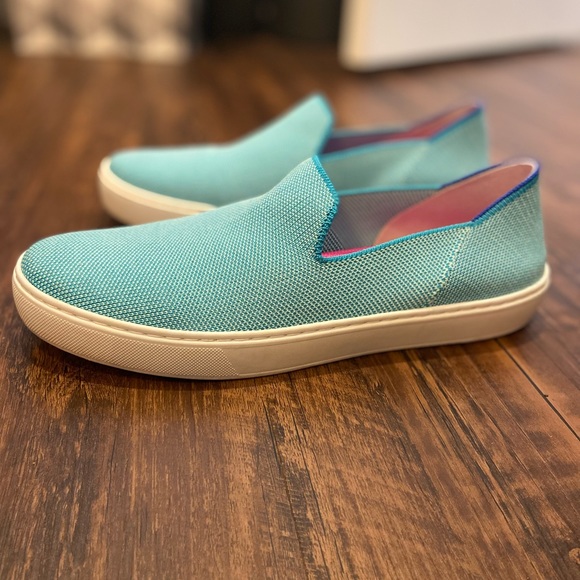 Rothys Island Blue store exclusive - Picture 1 of 5